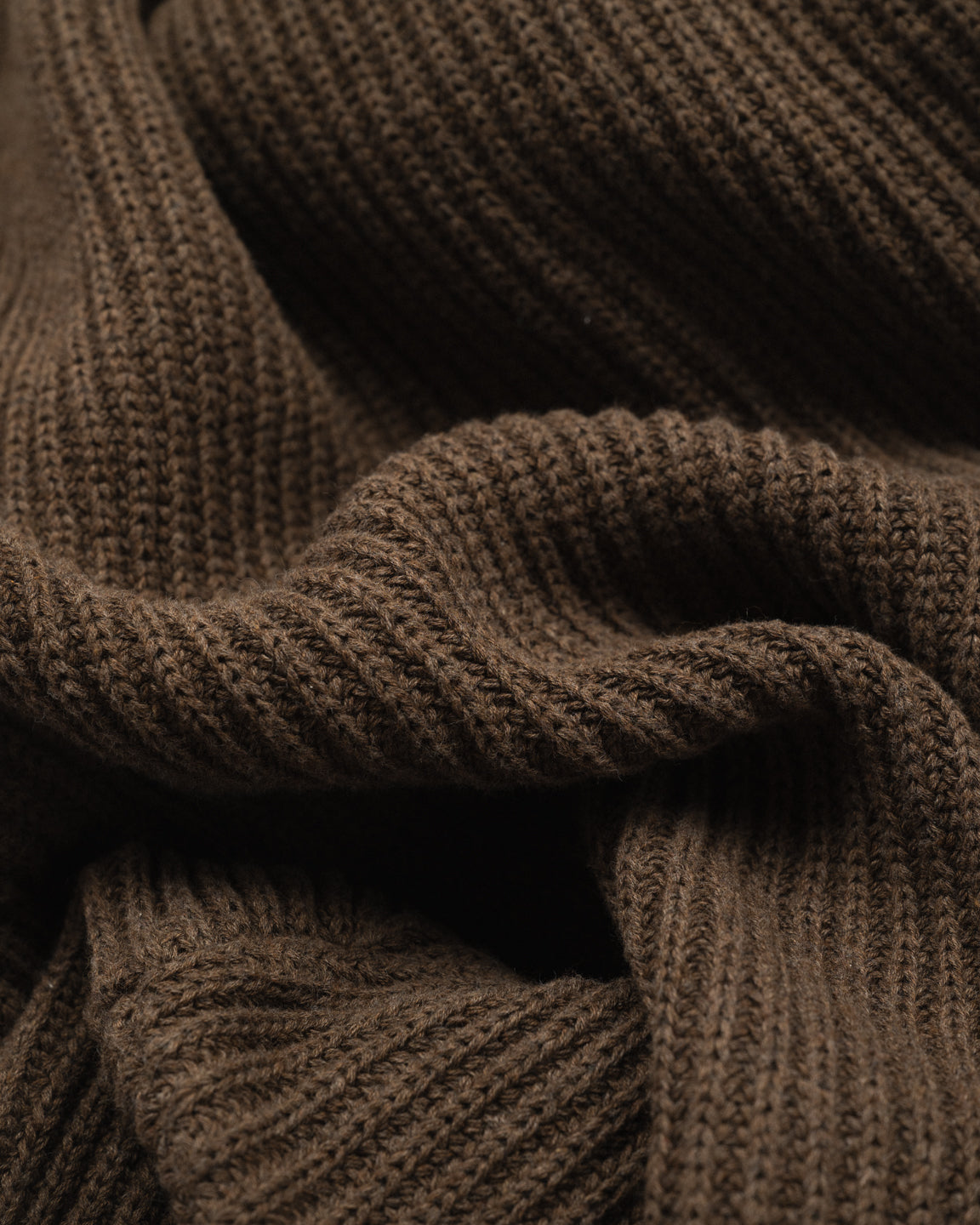 Camp 4 Sweater - Chocolate