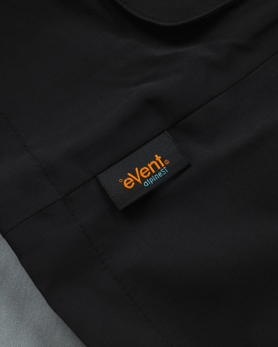 eVent® Dawn Wall Jacket - Black Licorice