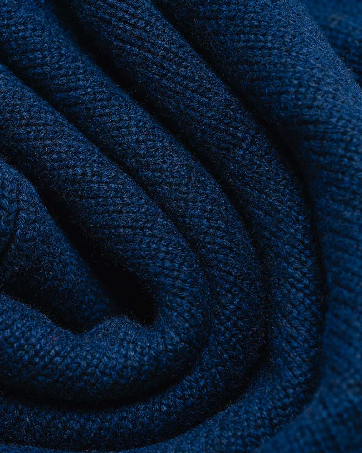 Delago Sweater - Blackberry