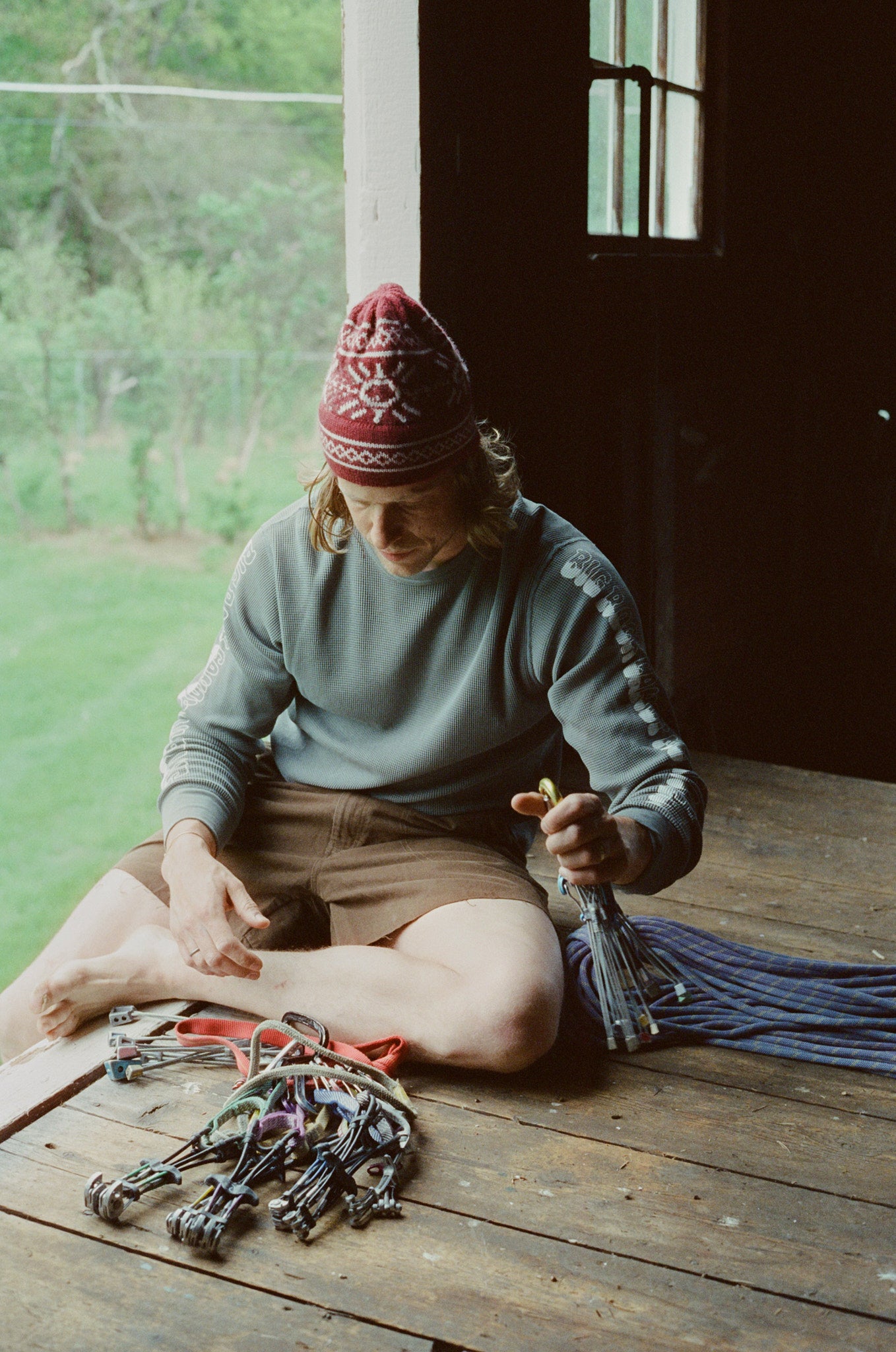 Stowe Sun Beanie - Cranberry
